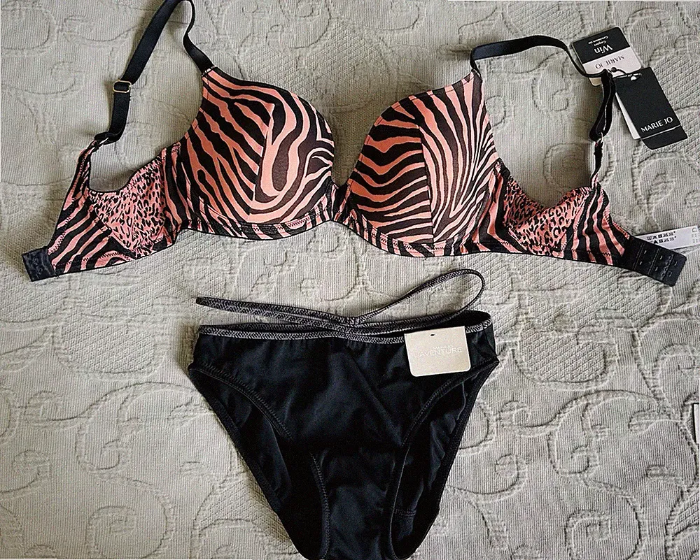 MARIE JO - L’ AVENTURE - BH Set - Neu mit Etikett! Push Up BH 70 C-D Slip Gr. 36