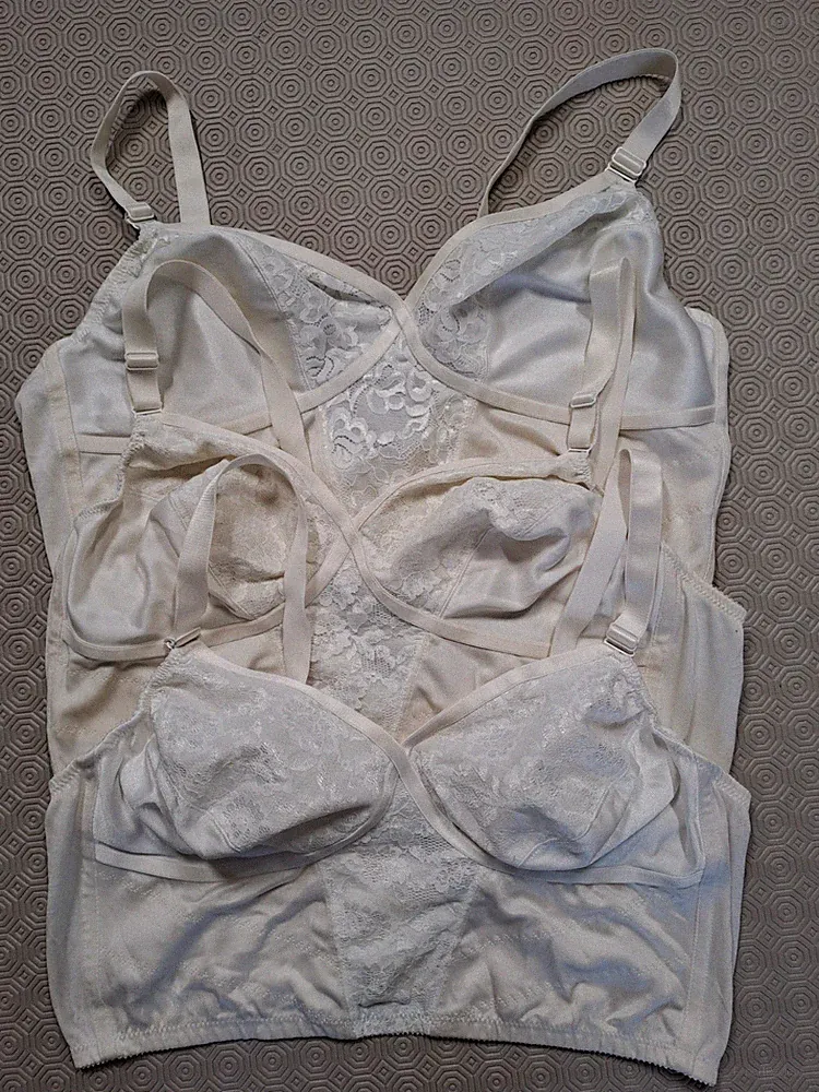 Marks and Spencer M&S Long Line BHs X3 Wireless Soft Support BH GR 44B