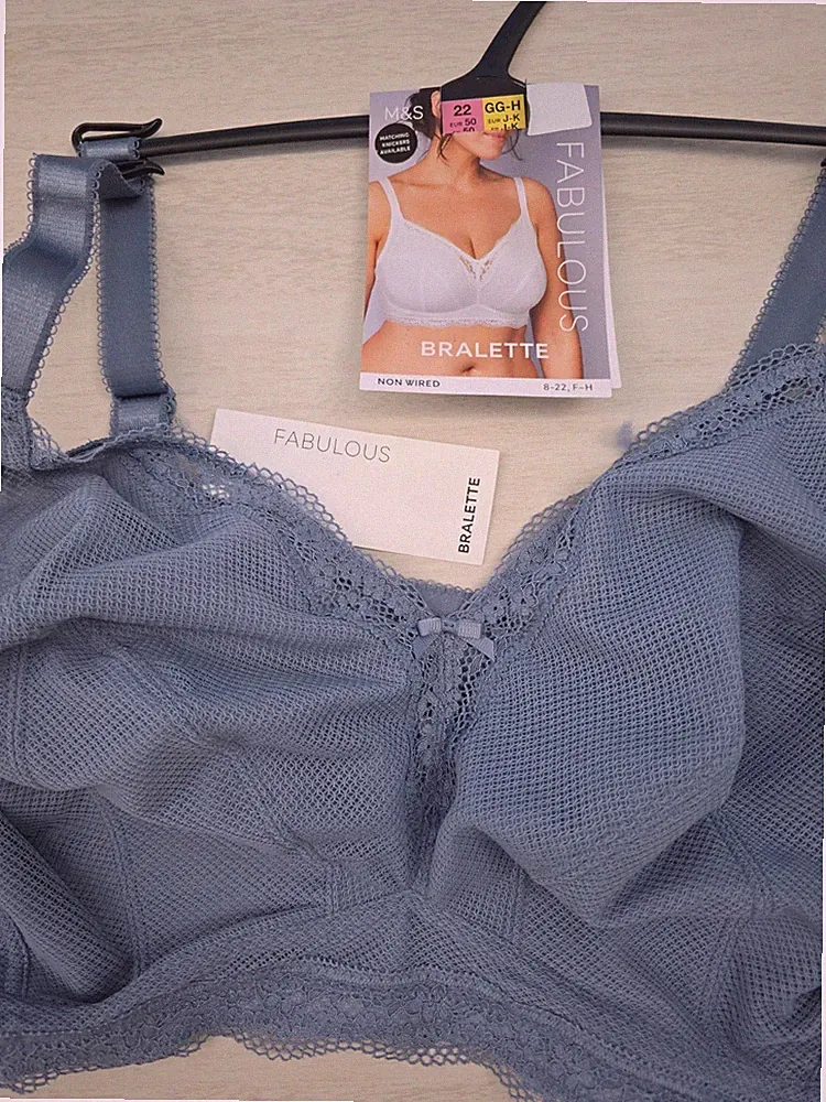 Marks & Spencer Bralette blau ohne Bügel Größe 22 GG-H Neu mit Etikett