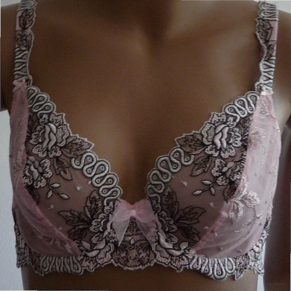 Millesia Diamant Triangel BH mit Bügel ungepolstert Spitze und Tüll rosa B-E
