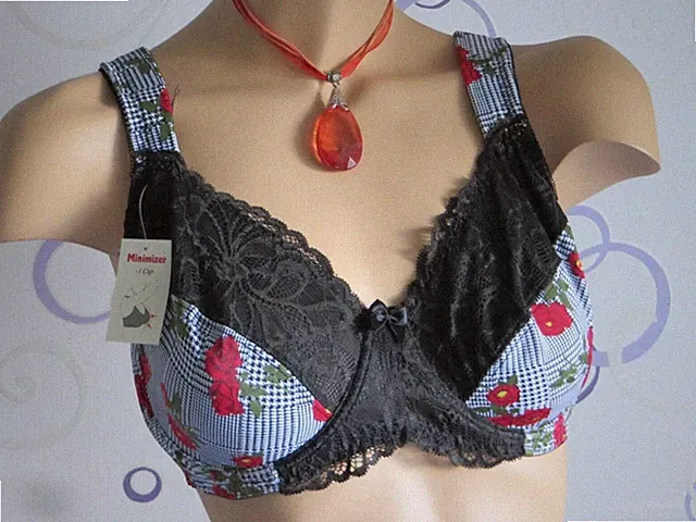 Minimizer BH mit Bügel mit Spitze schwarz Gr 75C NEU