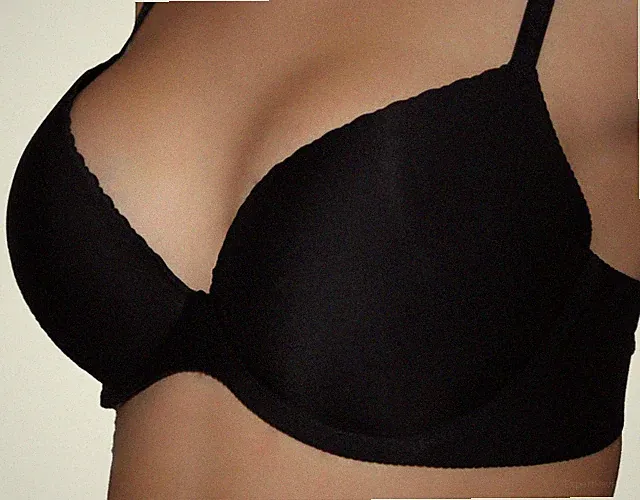 Nahtlos T-Shirt Polster BH Bra mit Bügel Push-up Büstenhalter Schwarz
