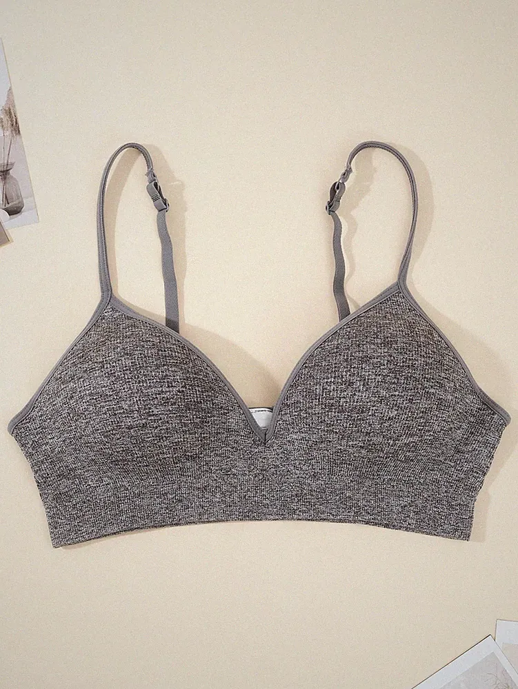 Nahtloser Sport BH mit gepolsterter Unterstützung in Schwarz und Silber Billig24