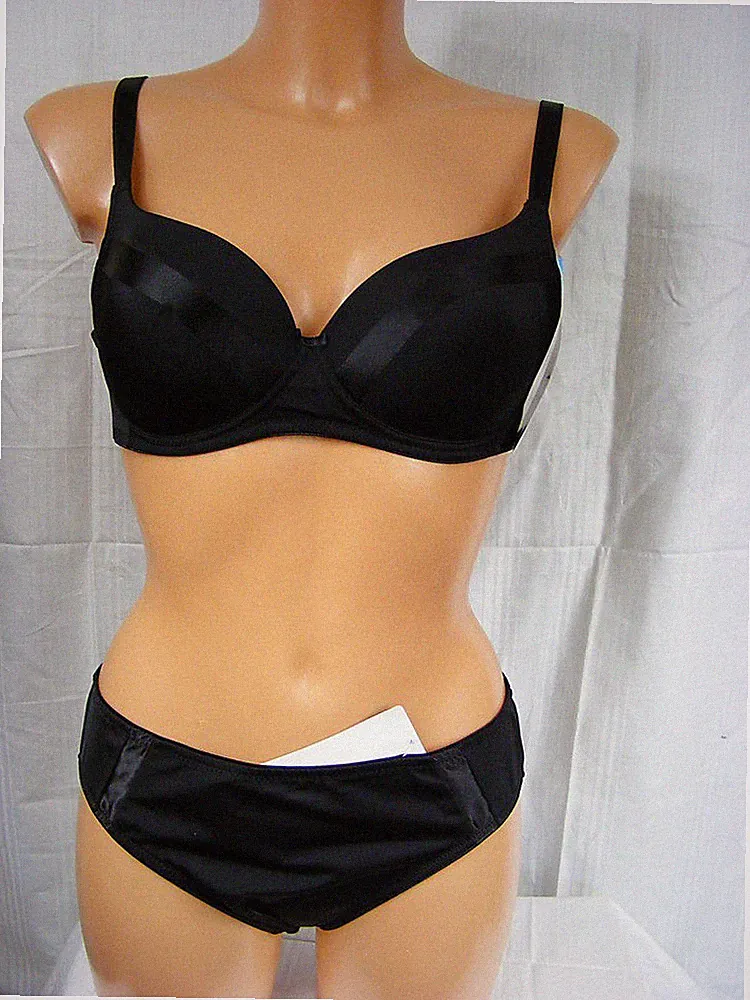 NATURANA ~ BH ~ gepadded gemoldet ~ schwarz mit Satin ~ passender Slip ~ NEU !