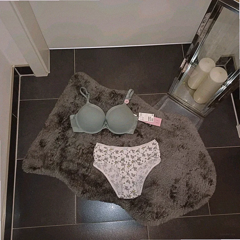 Neu BH-Set Unterwäsche super Push-up-BH 80 C H&M grün slip Blumen TopZustand