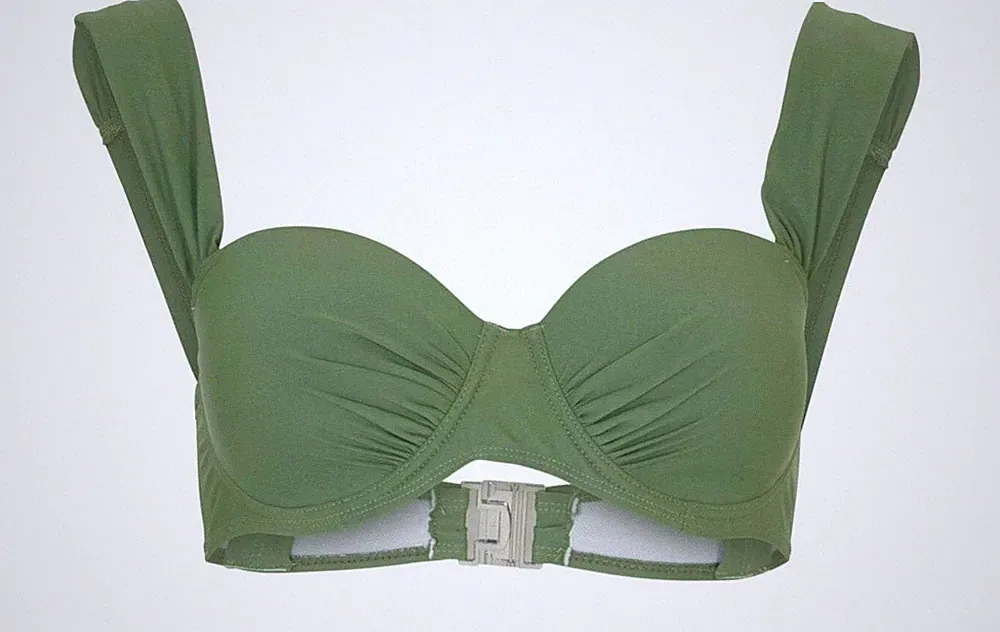 Neu Bikini-Oberteil Gr. (70) C Farngrün Schwimm-Bra Bade-BH