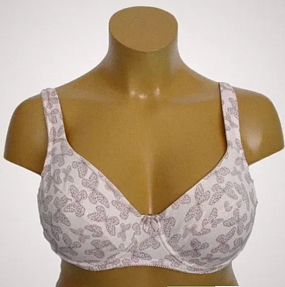 NEU Übergröße Damen BH Büstenhalter Bügel BH hell beige Gr. 95 (46) Cup B