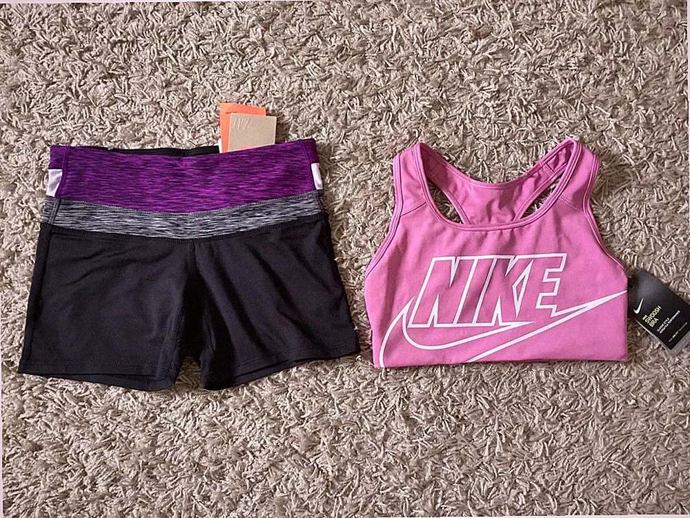 Nike Sport BH Bustier, H&M Hose Shorts S Fitness Jogging Training Damen Mädchen