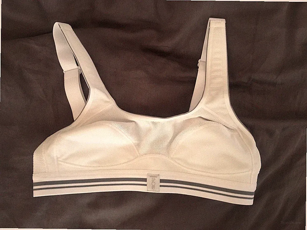 ORIGINAL SCHIESSER SPORT BH MEDIUM IMPACT, WEISS, GRÖSSe 70A *UNGETRAGEN*