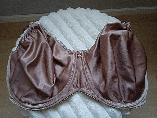 Prima Donna 75G Mocca glatt vorgeformt Minimizer