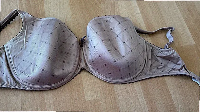 Prima Donna, Twist, 75E