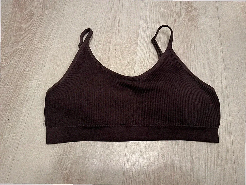 Primark: Sport-BH in Lila