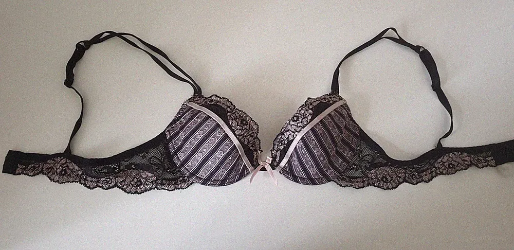Push-Up BH Damen Größe 75A Pasionata schwarz rosa
