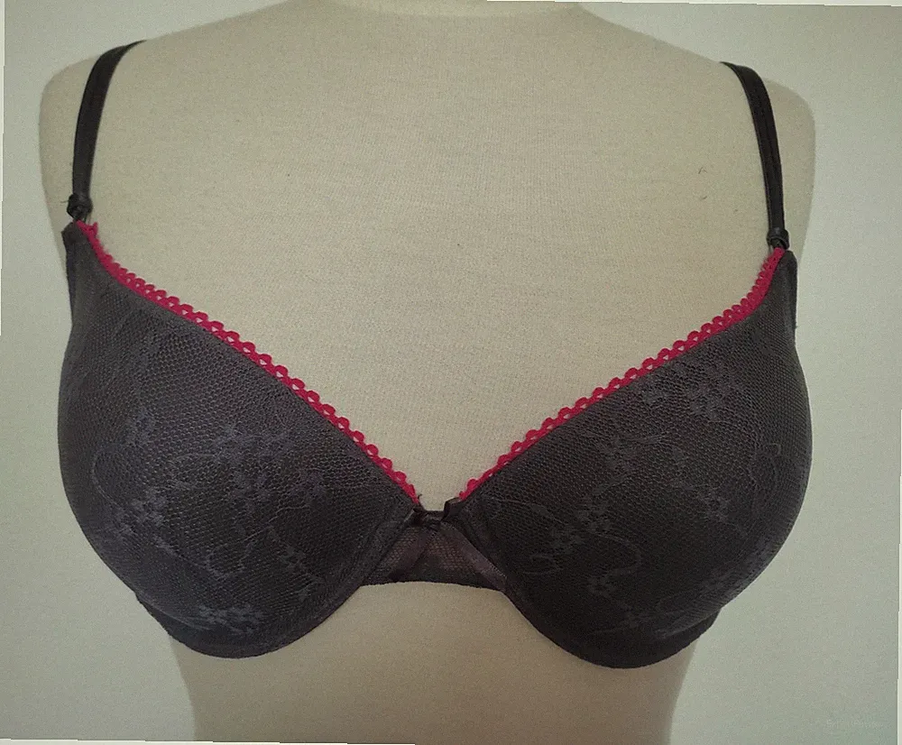 Push-up BH, Größe 85B, Grau Mit Spitze, Neue, Von Lingerie