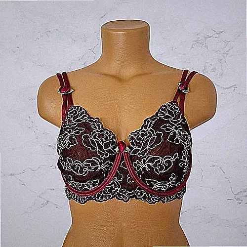 Ravage Lingerie Luxus Bügel BH in Beere Gr 75 D Spitze aus Sylter Boutique Neu