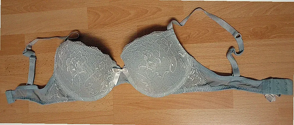 S.OLIVER - Schalen-BH - Gr.80c - Türkis mit Spitze - NEU