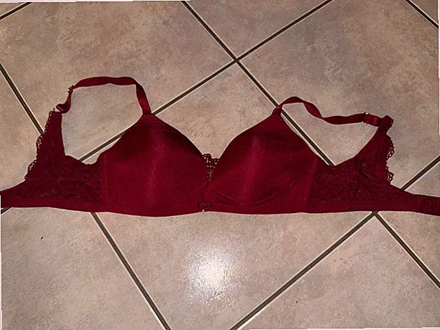 Schiesser BH- 80C - Rot - Spitze, Ohne Bügel - Gebraucht- Sehr Gut