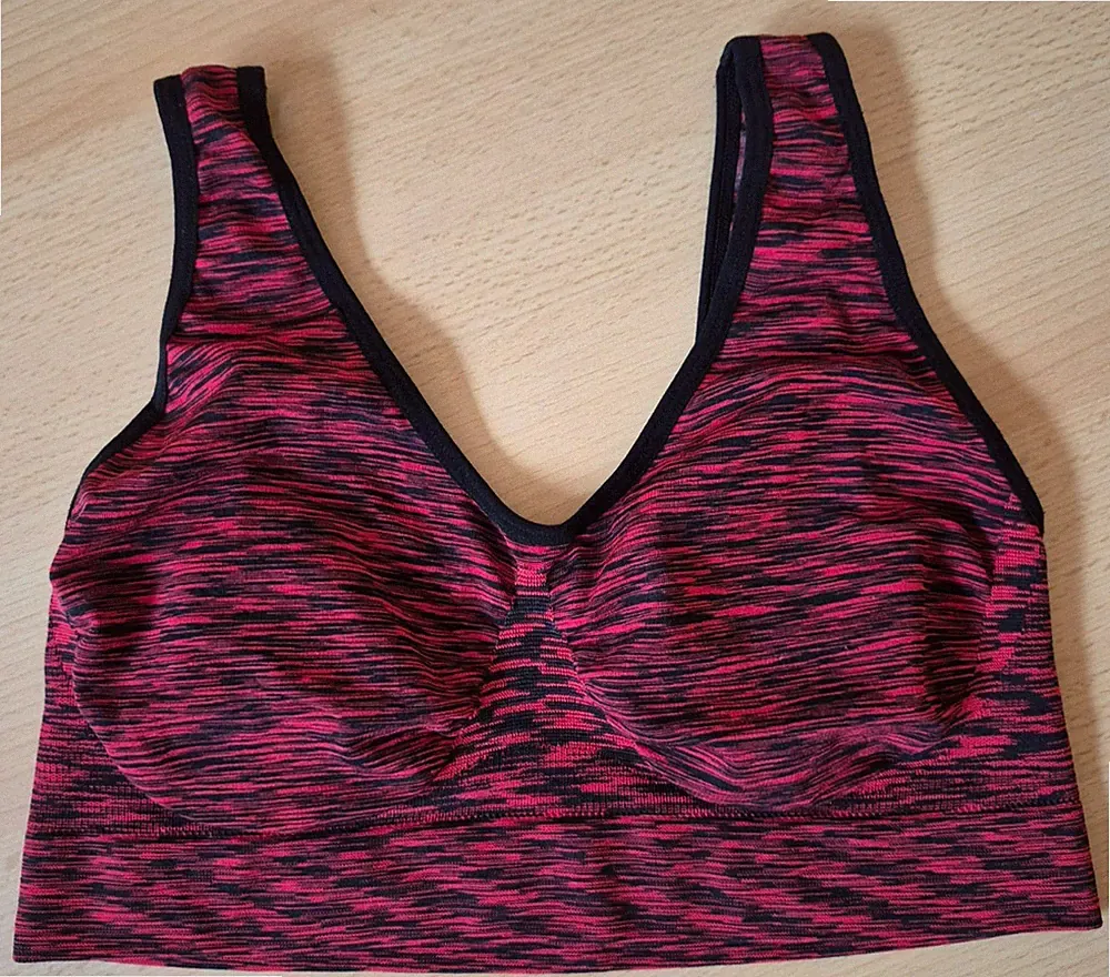 schwarz-roter Sport-BH, Gr. L (44/46), sehr guter Zustand