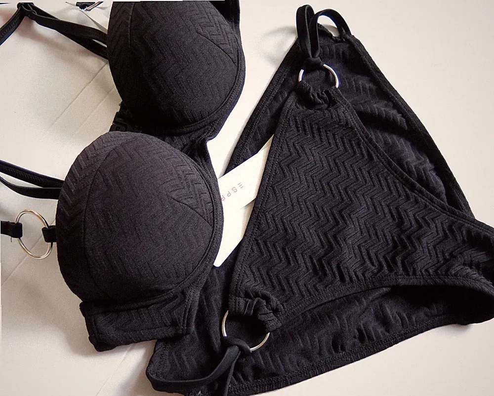 Set von Esprit Größe 38 / 75 Cup A Bandeau Bügel-BH wattiert mit Slip Bikini