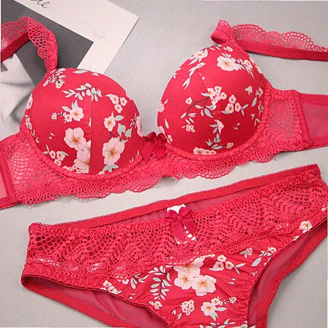 Sexy Stickerei-Spitze, dick gepolstertes Dessous-Set Boost Push Up Plunge-BH-Set