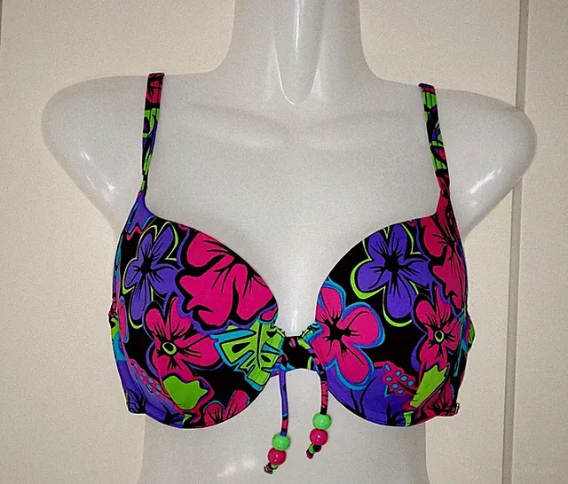 skiny beachwear surfer Bikini Bügel BH Gr. 75C lila pink grün Perlen Hippie Boho