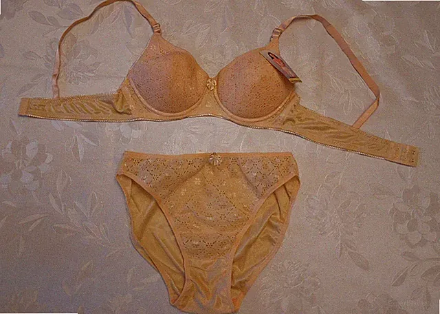 Slip und BH Set beige GR. 34