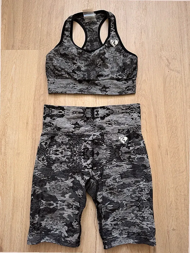 Sport Set Bh & Biker Shorts Women’s Best Grey Black Racerback Workout XS/S