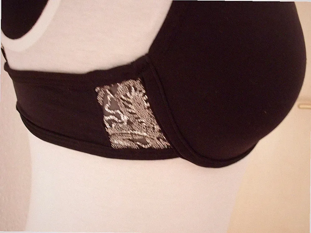 super sexy Damen T-Shirt Schalen BH Bra Bügel gepolstert Spitze 75 b schwarz