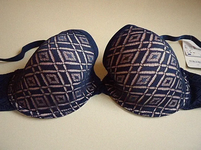 T-Shirt Bra / BH, gepolstert, Gr. 85 D