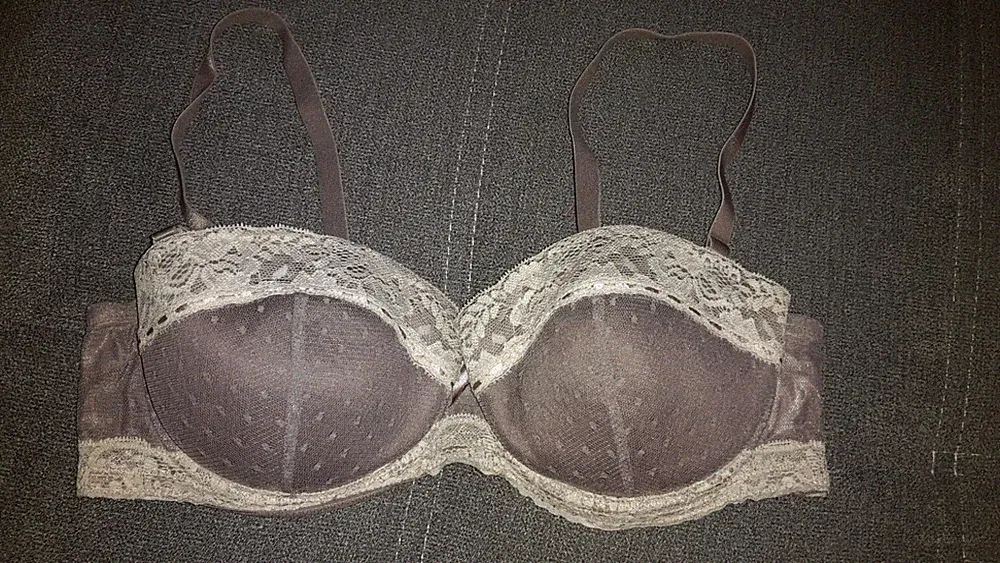 Taupe gepunktet "H&M" Basic Spitze Balconette BH in 85 B