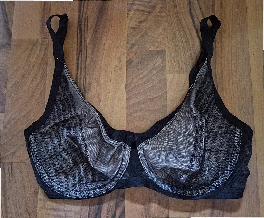 Top! Bügel BH - Minimizer - Triumph - 75D - Schwarz - Spitze - fast neu