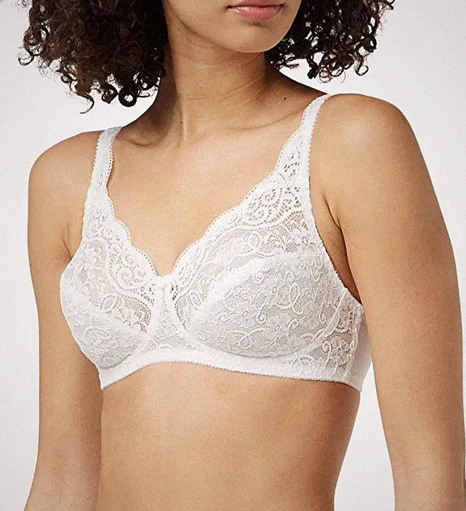 Triumph Amourette 300 N Damen ungepolsterter Bügelloser BH mit Spitze Weiß