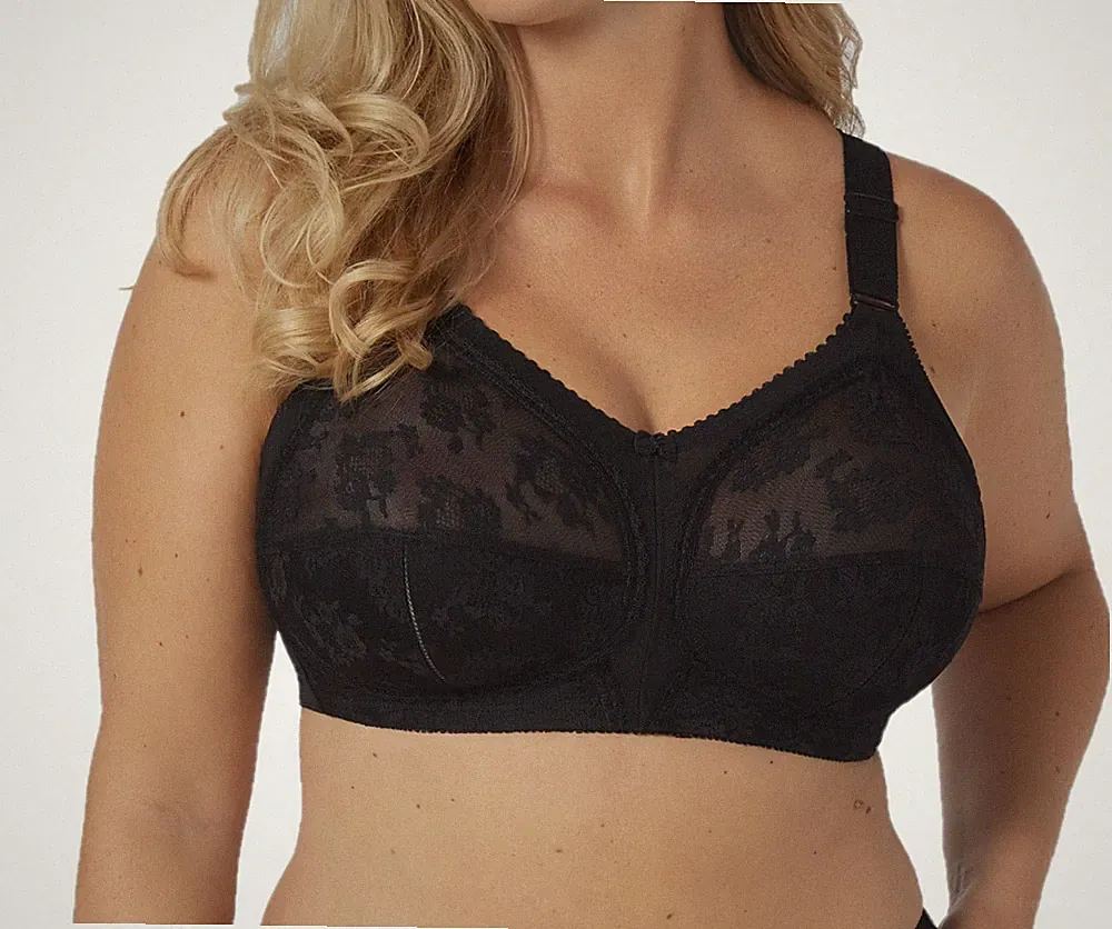 Triumph BH Doreen Größe 95K UVP 54,00€ schwarz mit Spitze BHs 95 K ohne Bügel