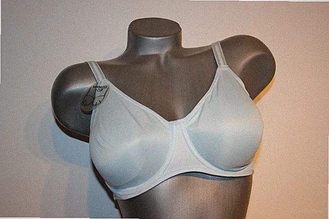 Triumph Bügel BH "Urban Minimizer W" Gr. 80 D hellblau Shaping Minimizer weich