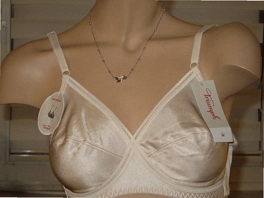 75 Bügelloser BH