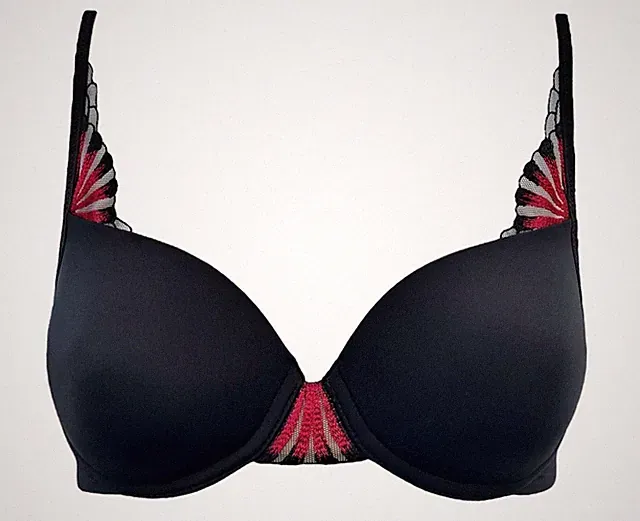 Triumph gefütterter BH mit Bügel True Curves Forever WHP 70D B-Ware NEU