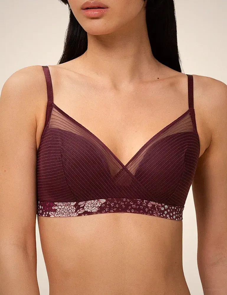 Triumph Lavish Spotlight P Farbe Claret Größe L Schalen-BH