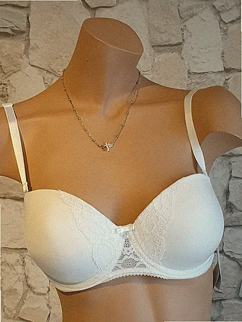 Triumph Love Spotlight WDU Push-Up BH mit Bügel Multifunktions-Träger weiß 70D