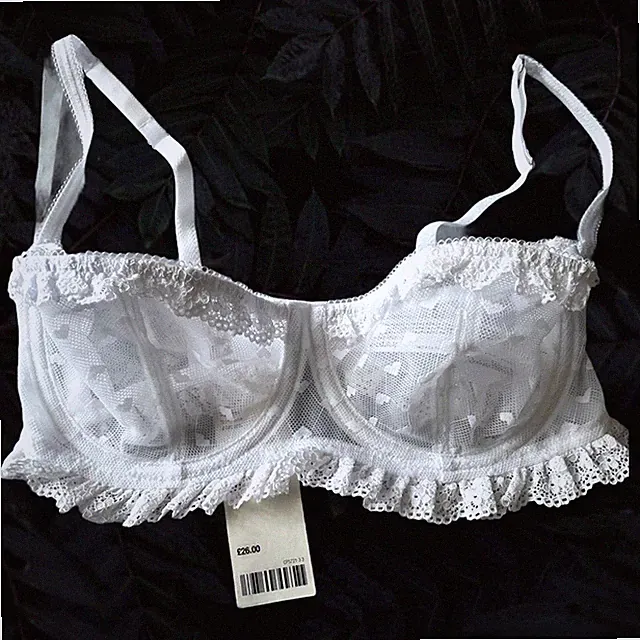 Urban Outfitters Damen Heart Breaker Bügel BH Weiß Mehrere Größen