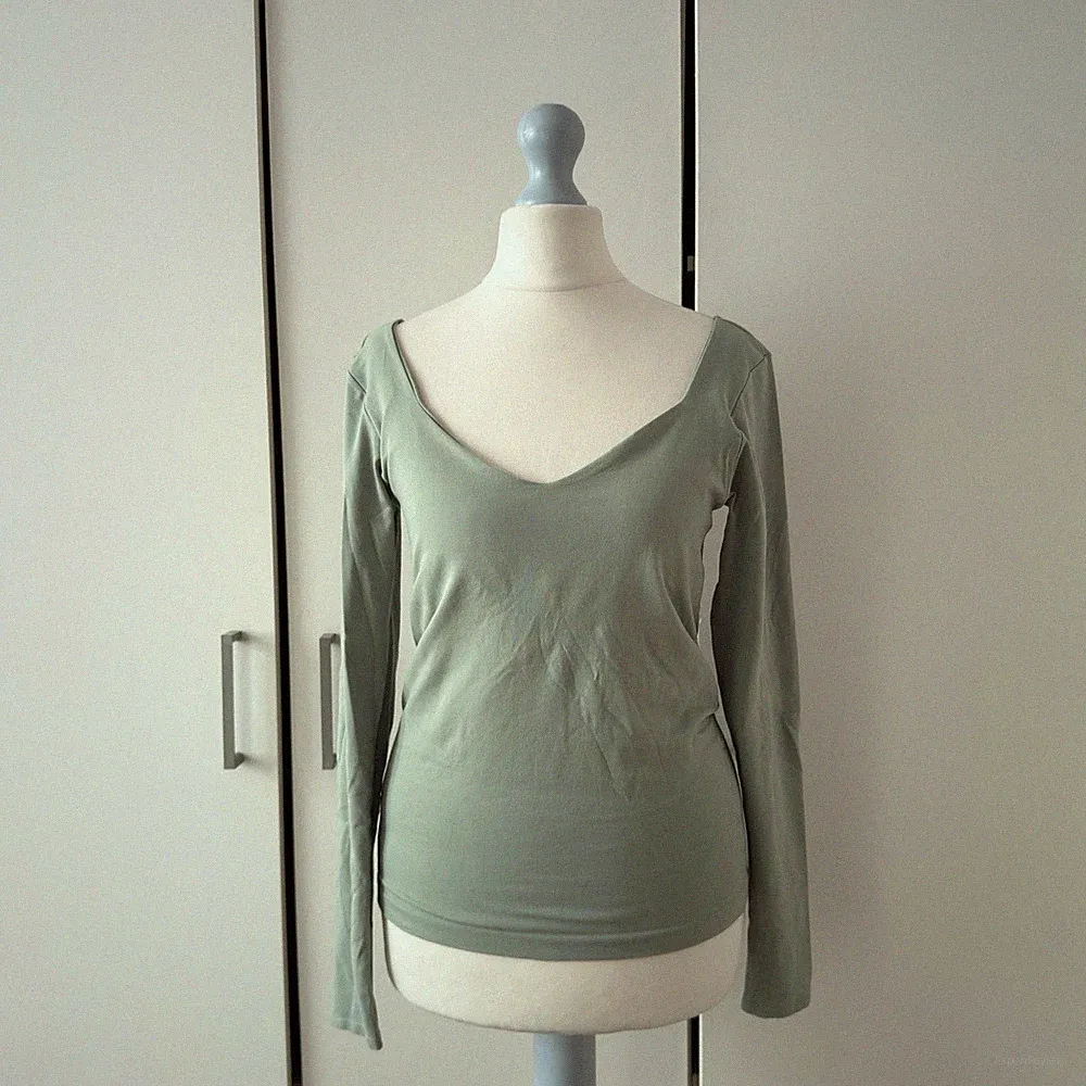 Urban Outfitters Roux Scoop Long Sleeve Seamless Top Gr. XL / XXL Grün
