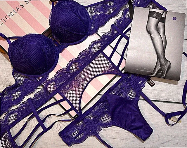 Victoria's Secret Bombshell Push-Up-BH 4-Teiliges Set Fischernetz Lila Strümpfe