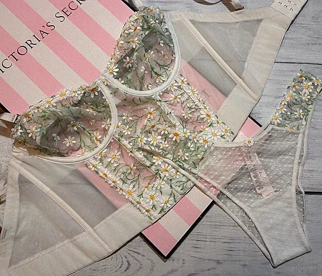 Victoria's Secret Dream Angels Blumenmuster Daisy Bestickt Longline Bh Satz