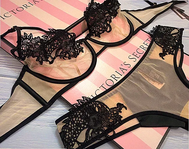 Victoria's Secret Luxe Lingerie Ungepolsterter Dragon-Spitze Balconette-BH-Set