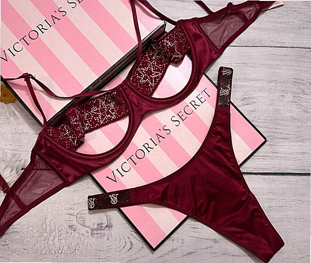 Victoria's Secret Strappy Star Verzierte Campari Cut-Out Balconette BH Set 32DD