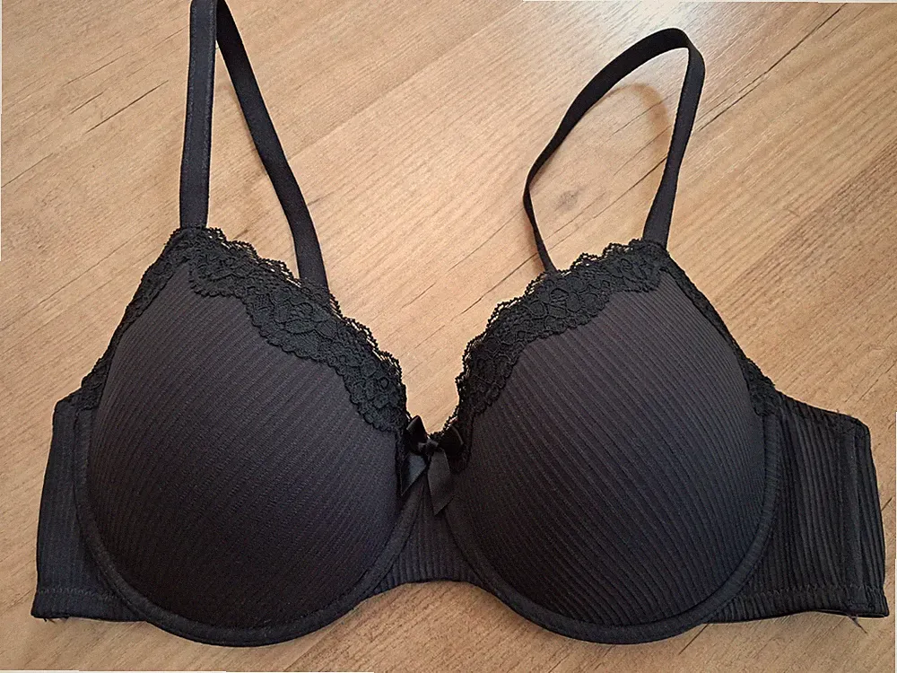 Vorgeformter Bügel Bh Hunkemöller LOLA 85c NEU
