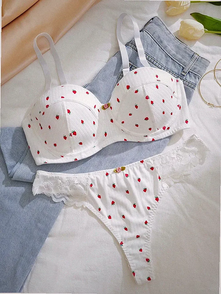 Weißes Push Up BH und Slip Set in großen Größen mit frischem Billig24