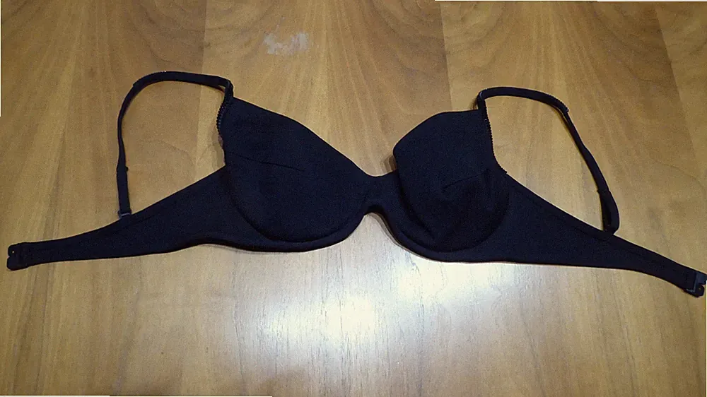 wunderschöner edler italienischer Bikini Oberteil Bade-BH schwarz Gr.75/B - Neu