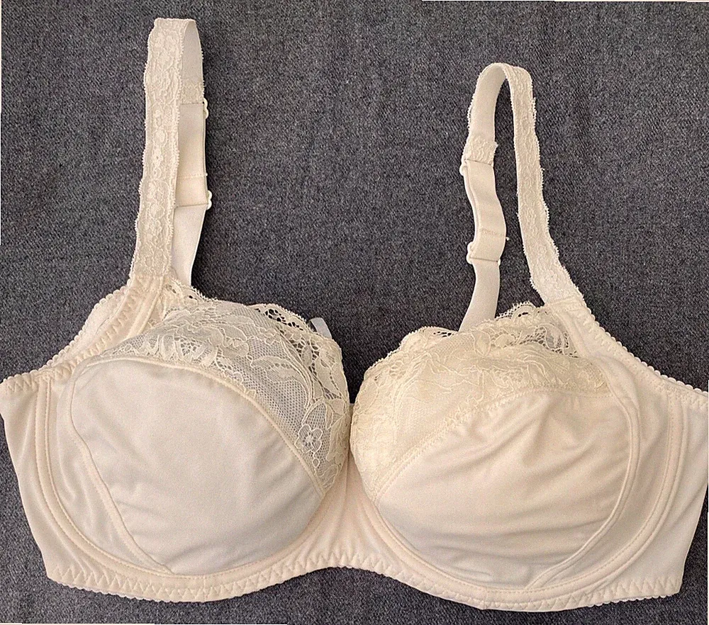 Wunderschönes Chantelle Evana Chic Schalen-BH Elfenbein Farbe Gr. 80 (B) NEU
